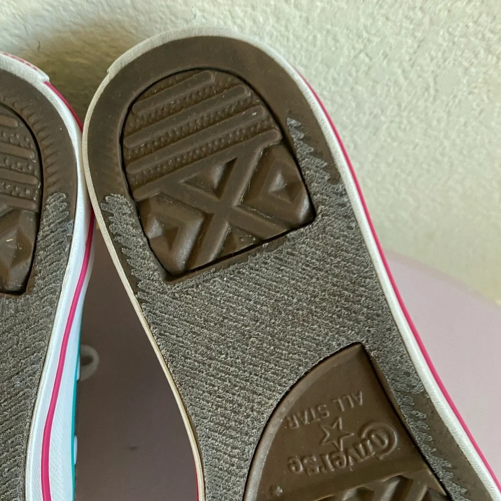 Converse Gray and Pink Little Kids size 1